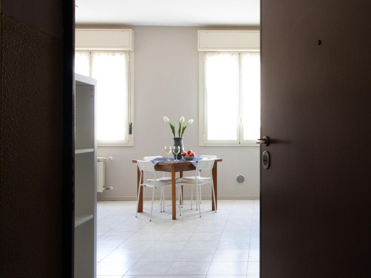 Happy Home Saronno Exterior foto